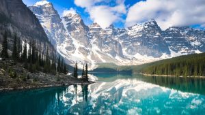 Lac Moraine, parc national de Banff, Alberta, Canada.